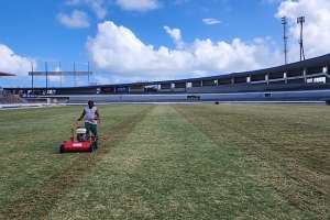 Governo de Alagoas inicia revitalização do gramado do Estádio Rei Pelé | Secom Alagoas