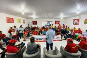 Camponeses da Frente Nacional de Lutas são recebidos pelo presidente do Iteral em dia de mobilização | Dyego Barros / Iteral