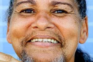 Mulher barbada faz sucesso nas redes sociais e ignora opiniões alheias | Ailton Cruz