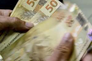 JHC anuncia antecipação do salário de julho para servidores | Elite Admin