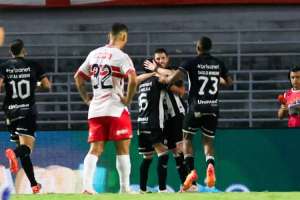 CRB perde para o Ceará e fica uma posição acima do Z4 da Série B: 2 a 0 | Ailton Cruz