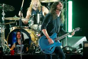 Baterista do Foo Fighters, Taylor Hawkins, morre em turnê, na Colômbia  | Reuters