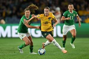Austrália vence a Irlanda por 1 a 0 em estreia na Copa Feminina | FRANCK FIFE / AFP