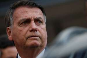 Bolsonaro será internado em hospital em SP nesta segunda e passará por duas cirurgias  | REUTERS/Adriano Machado/File Photo