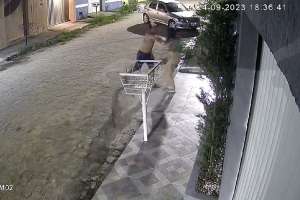 Homem é preso após empurrar e dar soco no rosto de companheira em Arapiraca | Reprodução