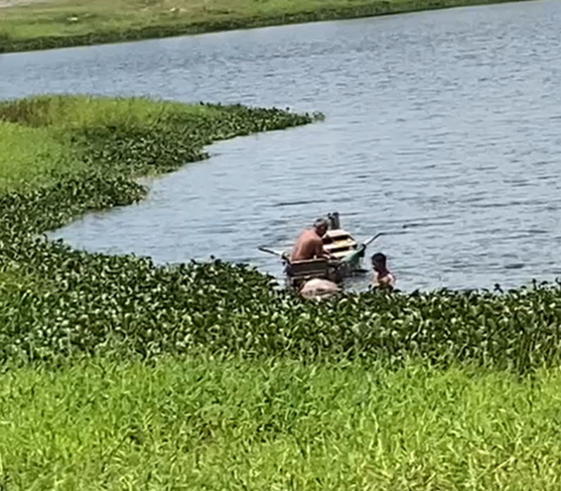 Vídeo Populares Encontram Corpo Boiando No Lago Da Perucaba